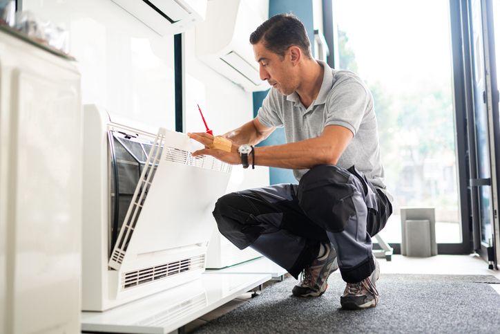 AC Repair vs. Replacement: Making the Right Decision